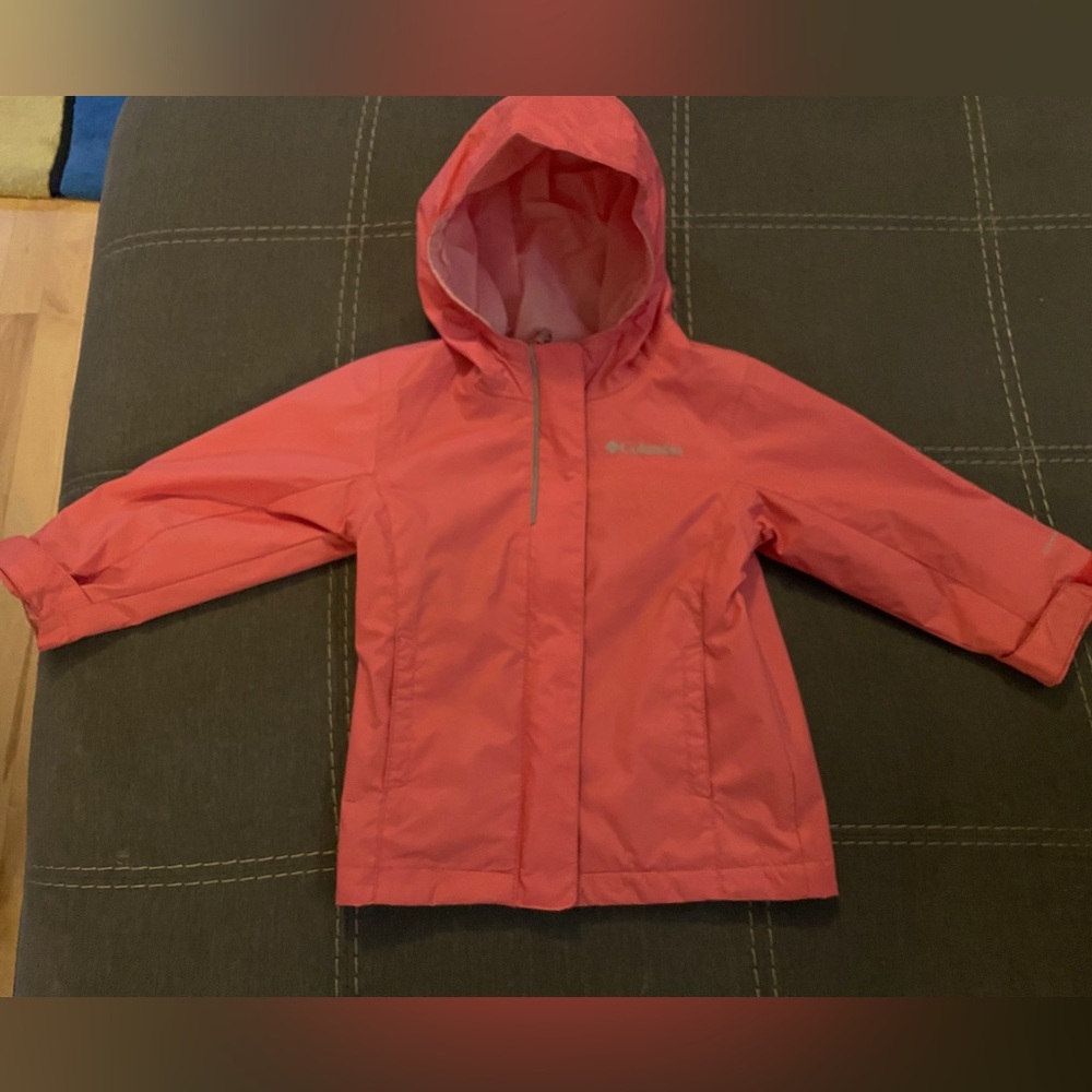 Columbia rain coat. Size: 2T.